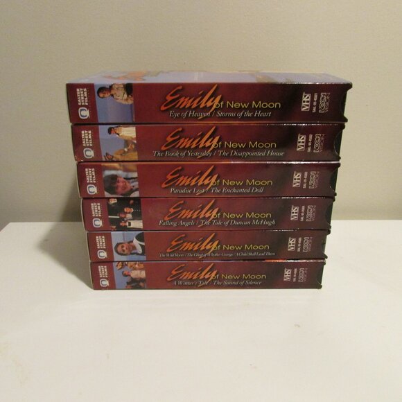 VHS Tapes - Emily of New Moon, Complete Season 1 - Picture 3 of 12